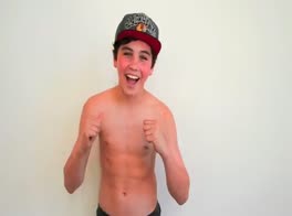 Stronger Kelly Clarkson (Music Video)